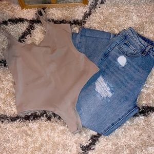 NWOT light distressed mom jeans & nude Bodysuit
